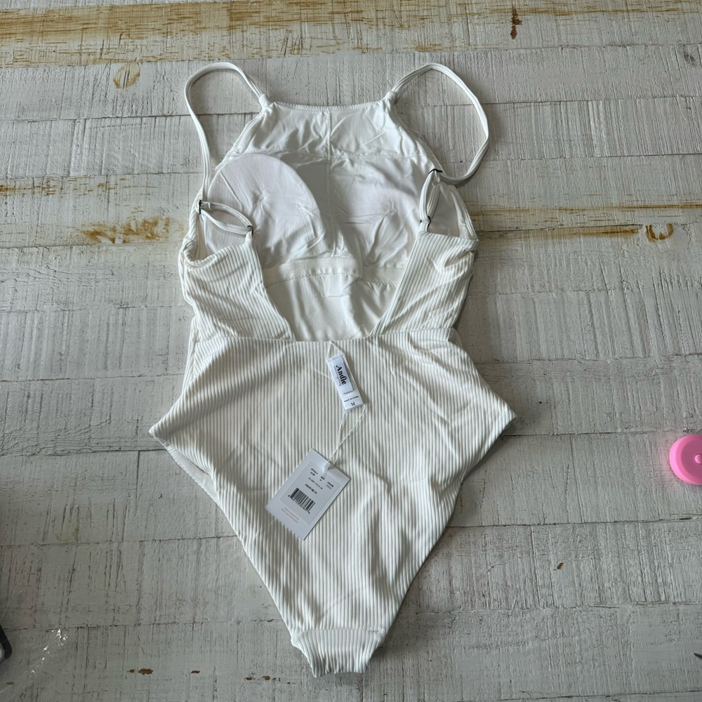 Andie Swim the Asbury Rib One Piece Swimsuit‎ NWT size Medium in Coco High Neck - Picture 9 of 9